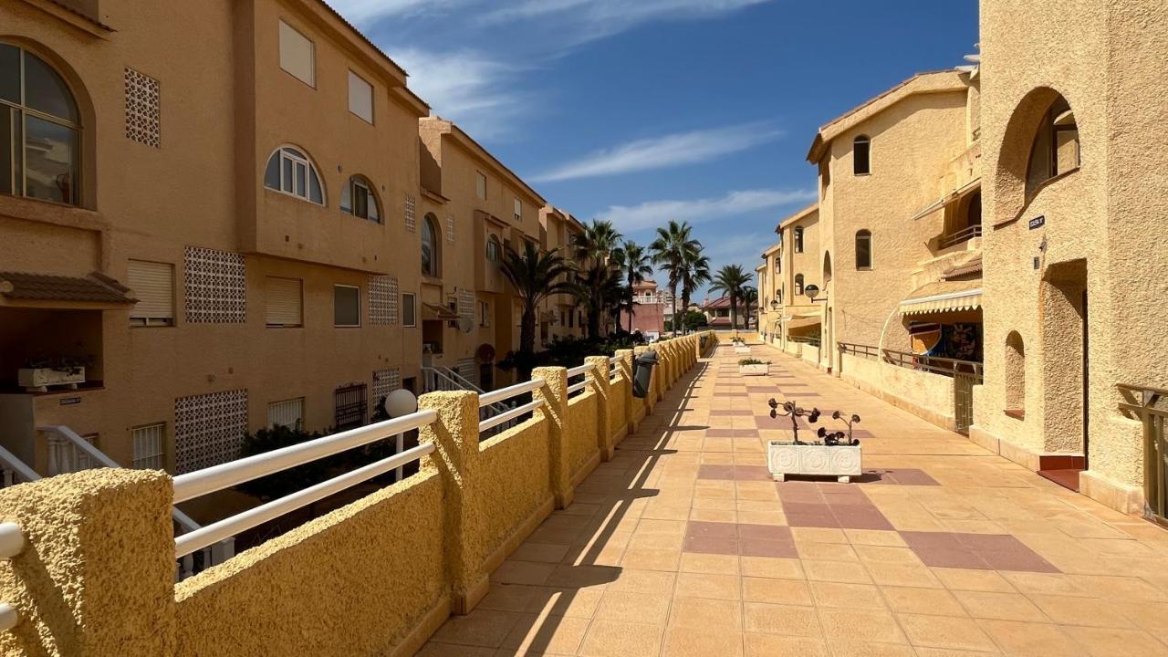 Piscis Family Bungalow La Manga Bagian luar foto